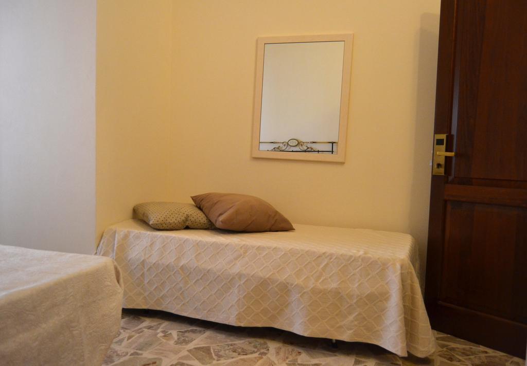 Palazzo Graziano Hotel Теразини Екстериор снимка